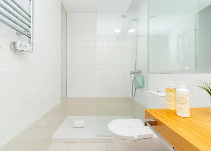 Loft With Private Balcony And A Classic Ceiling Apartman *