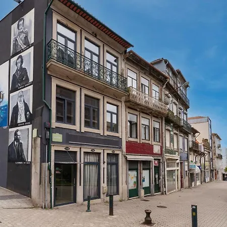 Loft With Private Balcony And A Classic Ceiling * Porto