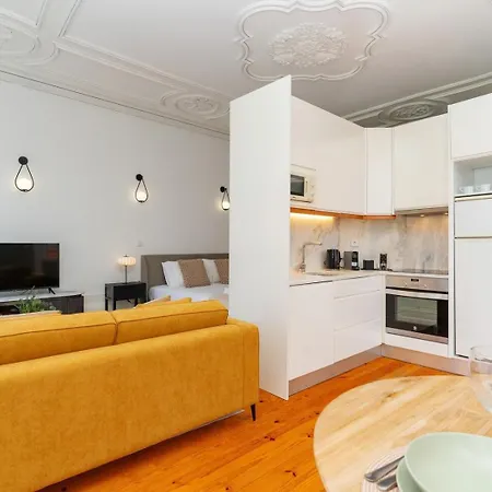 Loft With Private Balcony And A Classic Ceiling