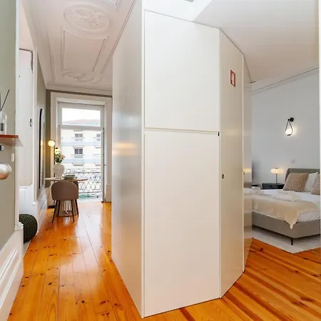 Loft With Private Balcony And A Classic Ceiling